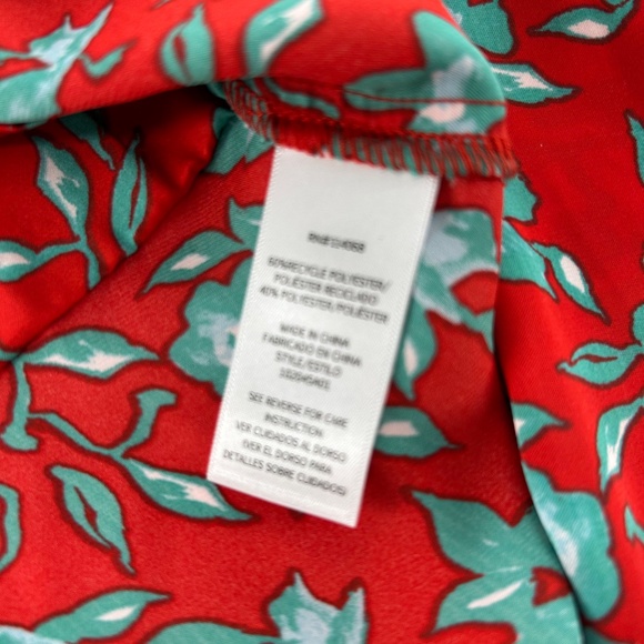 NWT: Love, Whit: Twist Front Satin Top, Red and Teal crop top, XS - Picture 4 of 9